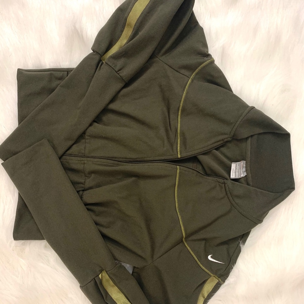 Nike sweater